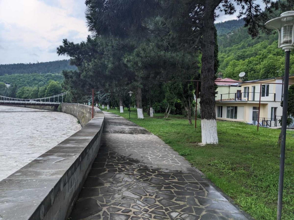 Riverside Borjomi Exterior photo
